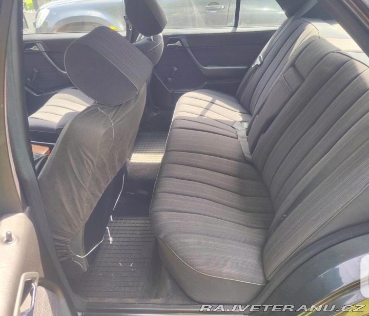 Mercedes-Benz 230  1987