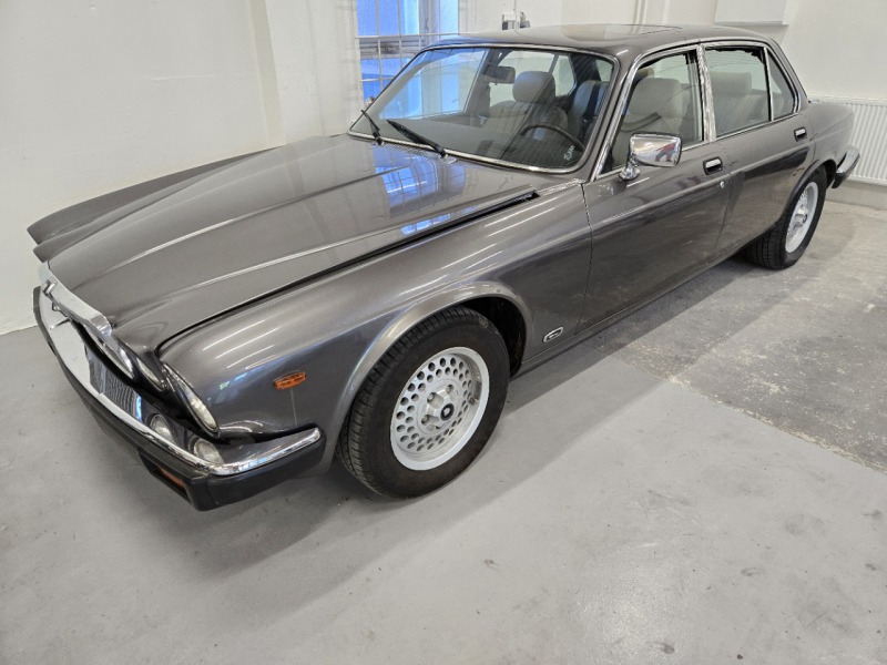 Jaguar XJ Sovering 4.2, r.v. 1984
