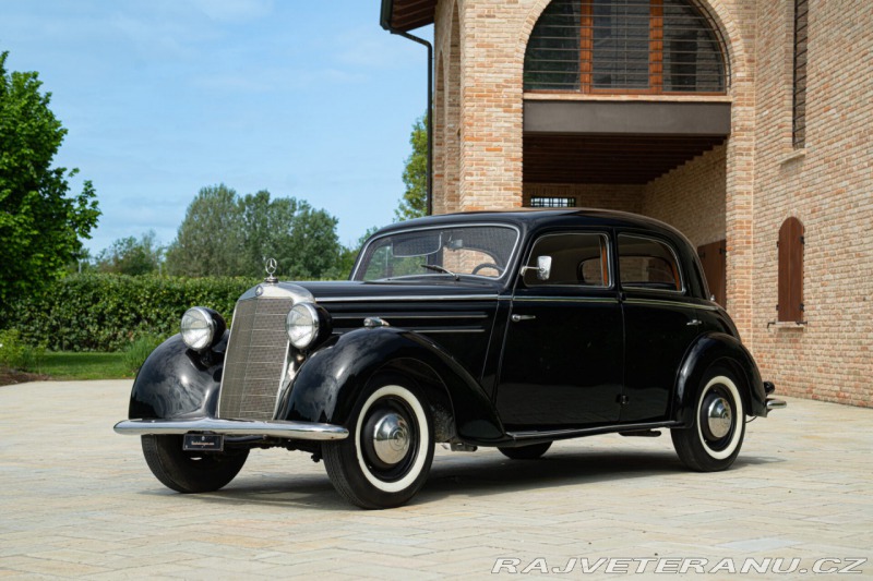 Mercedes-Benz 170 S
