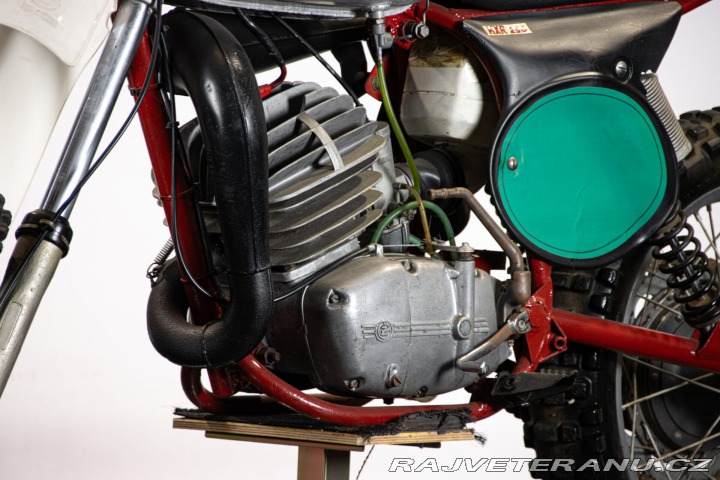 Ostatní značky Ostatní modely MXR 250 CZ 1970