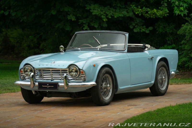 Triumph TR4 250
