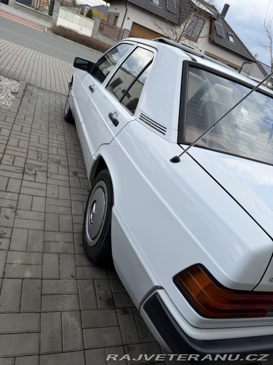 Mercedes-Benz 190  1990