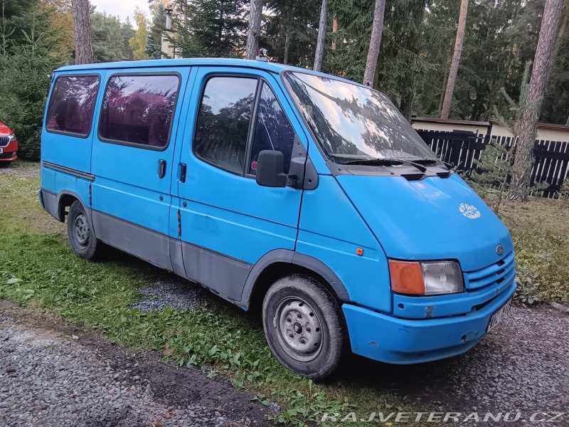 Ford Transit Minibus