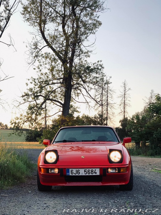 Porsche 924  1985
