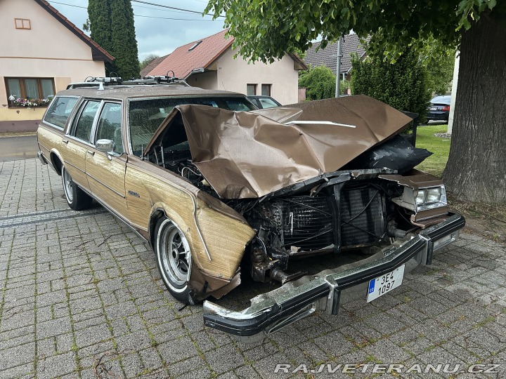 Buick Electra Estate Wagon 1986