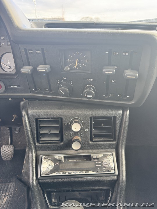 BMW 3 E21 320i M10 125 koní 1979