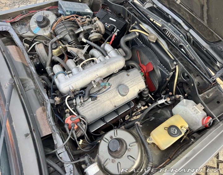 BMW 3 E21 320i M10 125 koní 1979