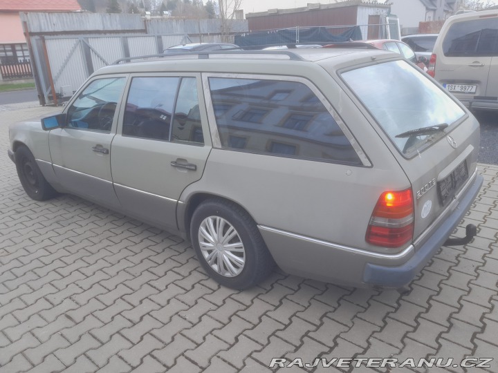 Mercedes-Benz E 200 TE 1990