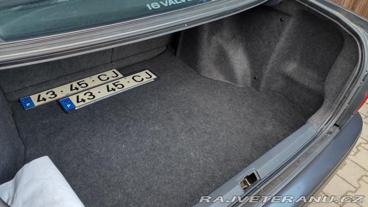 Toyota Carina CLIMA Bez koroze Servis 1993