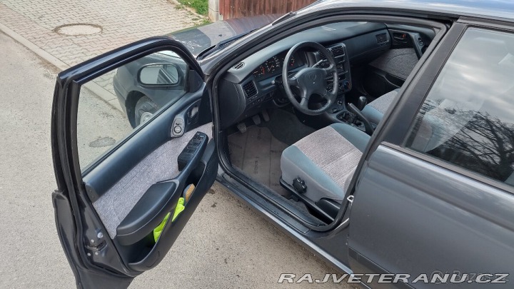 Toyota Carina CLIMA Bez koroze Servis 1993