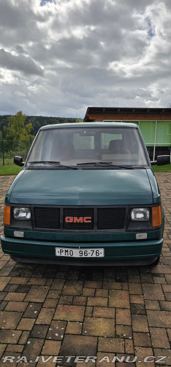 GMC Safari  1987