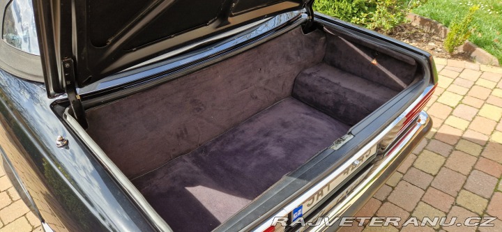 Mercedes-Benz SL r107 1981