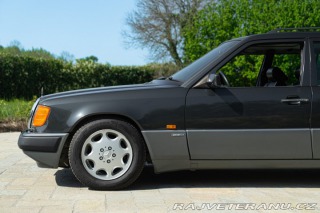 Mercedes-Benz 200 TE 200 16V SPORTLINE 1992