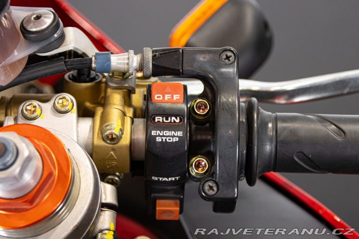 Ducati Ostatní modely 748 S 1996