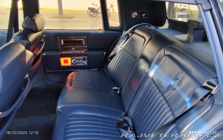 Cadillac Brougham 5.0. 1992