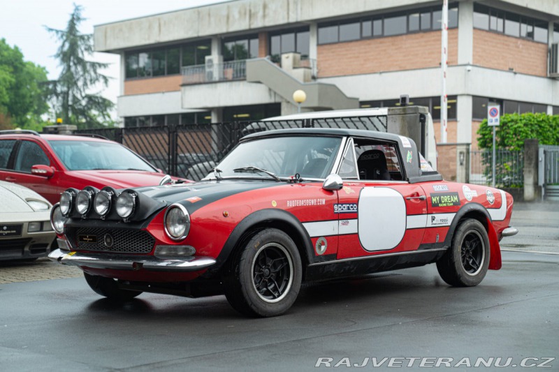 Fiat 124 SPORT SPIDER CS1