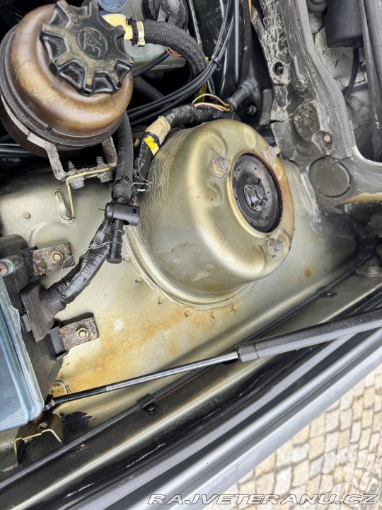 BMW 5 E28 520i shadowline 1986