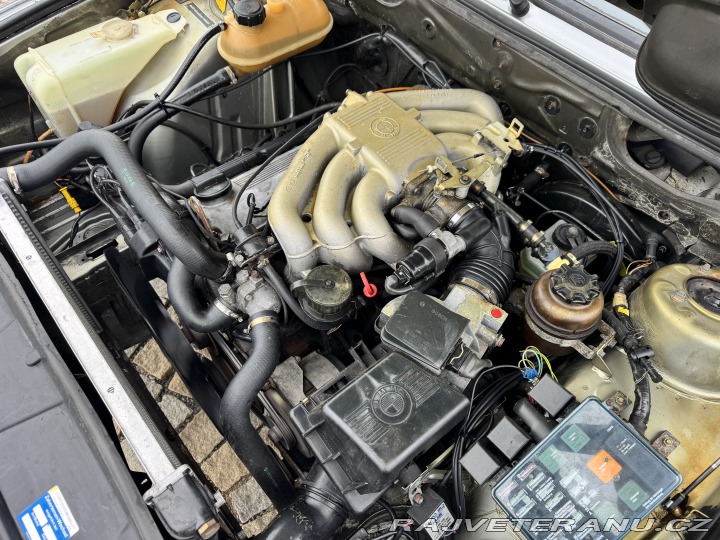 BMW 5 E28 520i shadowline 1986