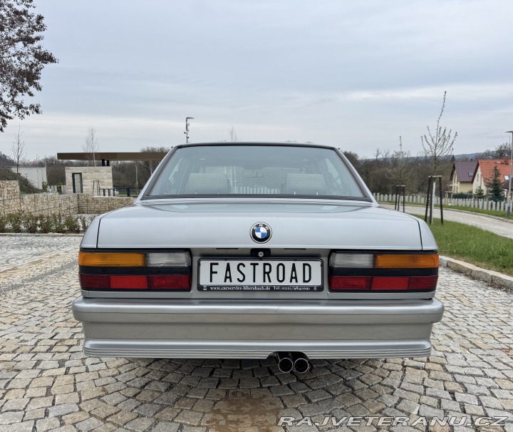 BMW 5 E28 520i shadowline 1986