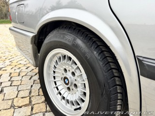 BMW 5 E28 520i shadowline 1986