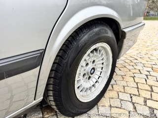 BMW 5 E28 520i shadowline 1986