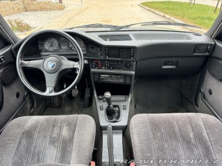 BMW 5 E28 520i shadowline 1986