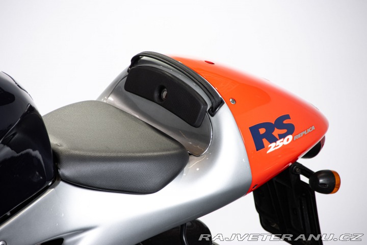 Ostatní značky Ostatní modely Aprilia RS 250 REPLICA (MK1) 1998