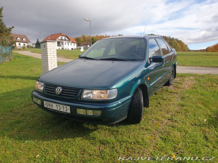 Volkswagen Passat B4 sedan 1993