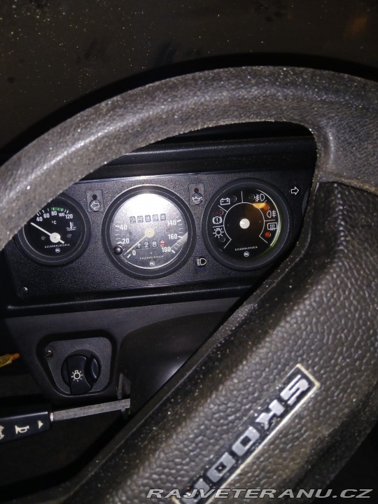 Škoda 105 105L (M84) 1983