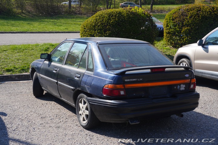 Ford Escort LX 1.9 EFI 1981