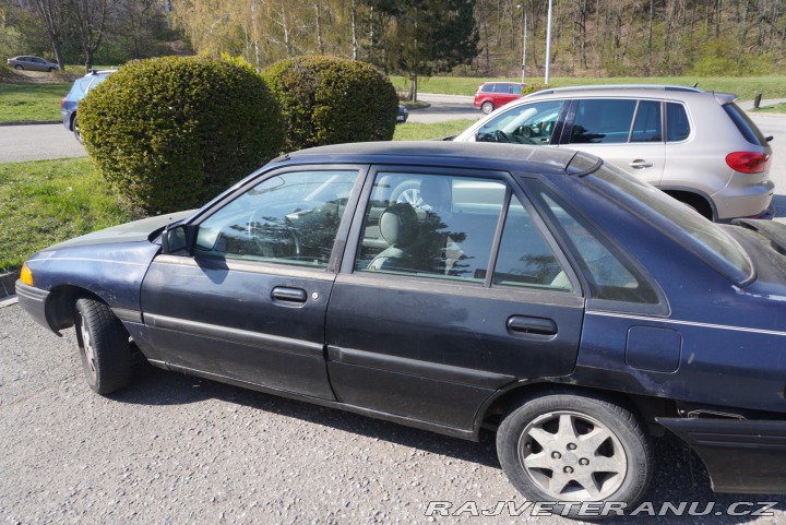Ford Escort LX 1.9 EFI 1981