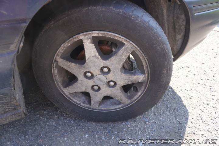 Ford Escort LX 1.9 EFI (U 1981