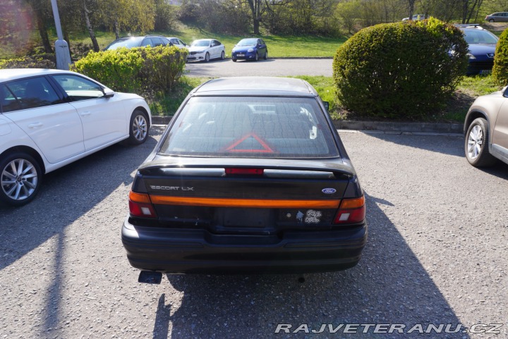Ford Escort LX 1.9 EFI 1981