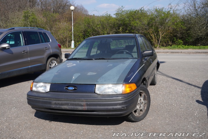 Ford Escort LX 1.9 EFI 1981