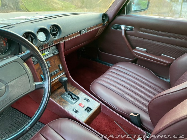 Mercedes-Benz SL 107/560 SL 1985