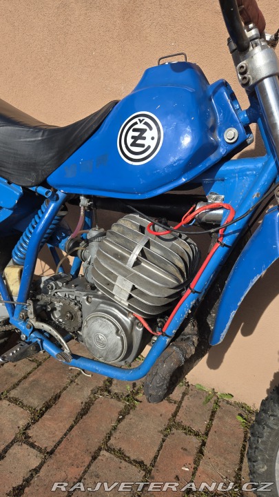 ČZ 250 513 1982
