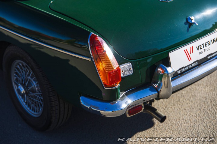 MG MGB  1977