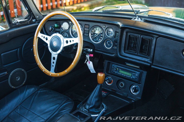 MG MGB  1977