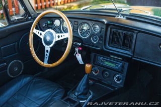 MG MGB  1977
