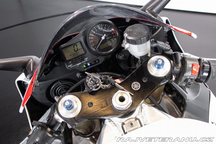Yamaha Ostatní modely R1 1998