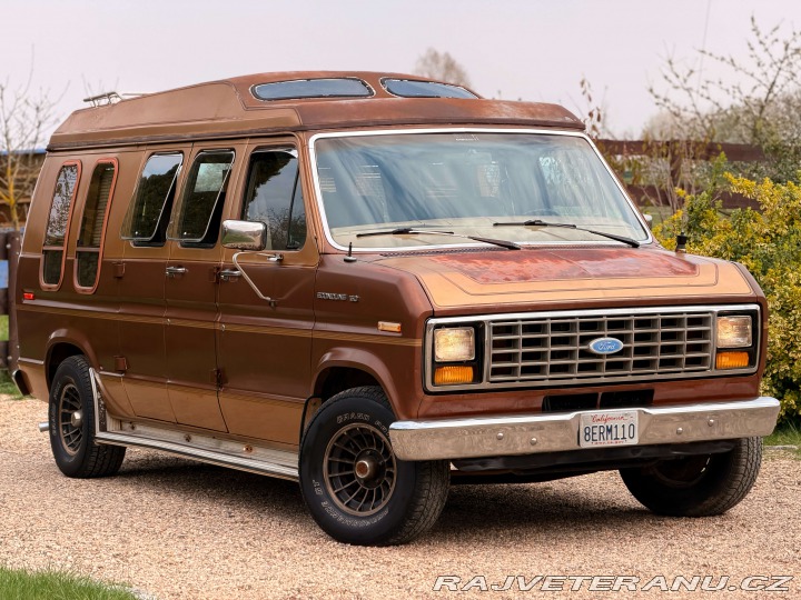 Ford Econoline E150 5.0 V8 Classic Coach 1984
