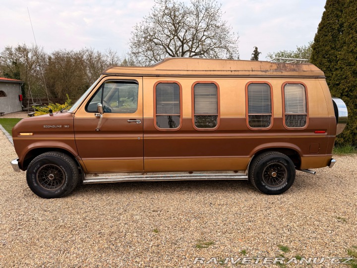 Ford Econoline E150 5.0 V8 Classic Coach 1984
