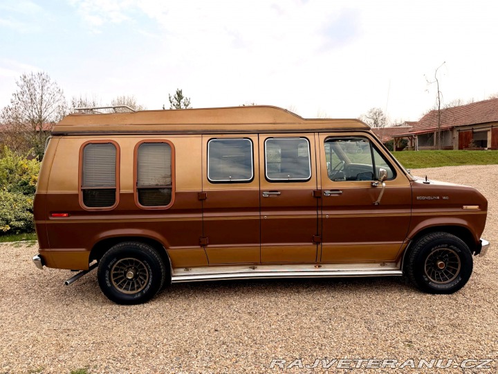 Ford Econoline E150 5.0 V8 Classic Coach 1984