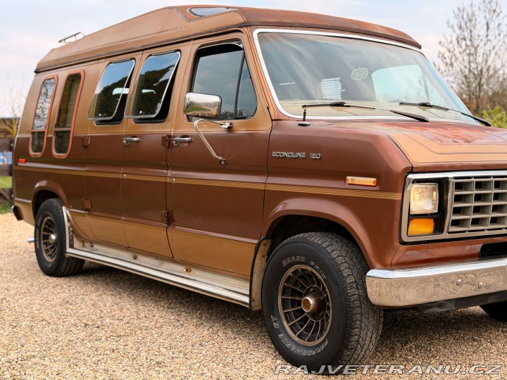 Ford Econoline E150 5.0 V8 Classic Coach 1984