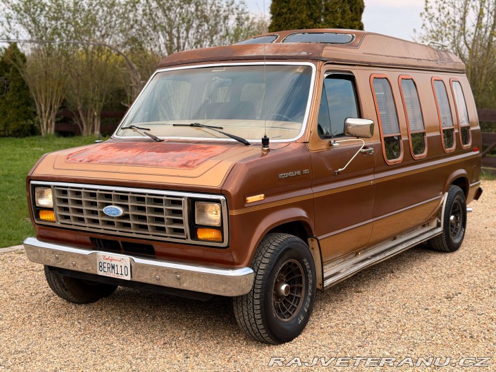 Ford Econoline E150 5.0 V8 Classic Coach 1984