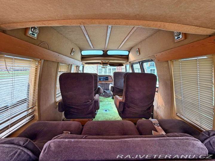 Ford Econoline E150 5.0 V8 Classic Coach 1984