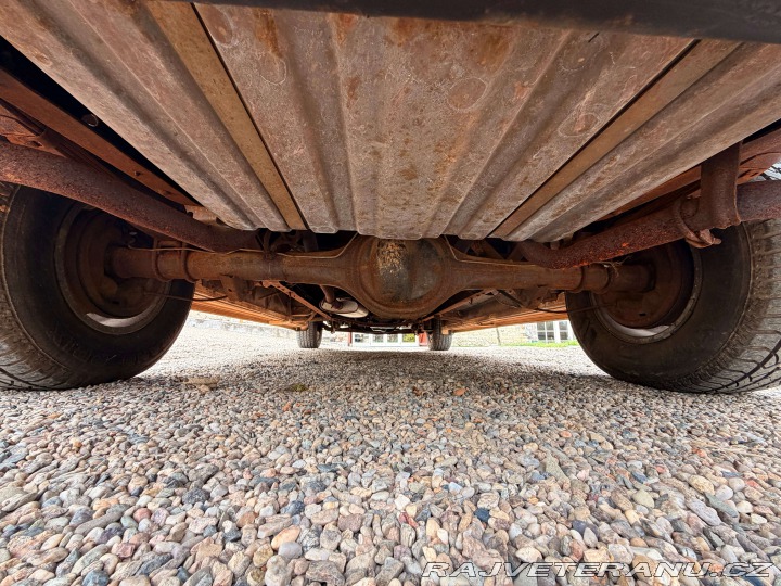 Ford Econoline E150 5.0 V8 Classic Coach 1984