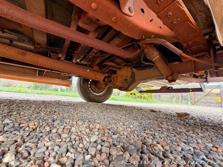 Ford Econoline E150 5.0 V8 Classic Coach 1984