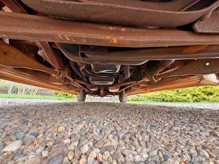 Ford Econoline E150 5.0 V8 Classic Coach 1984