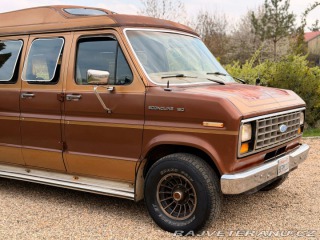 Ford Econoline E150 5.0 V8 Classic Coach 1984